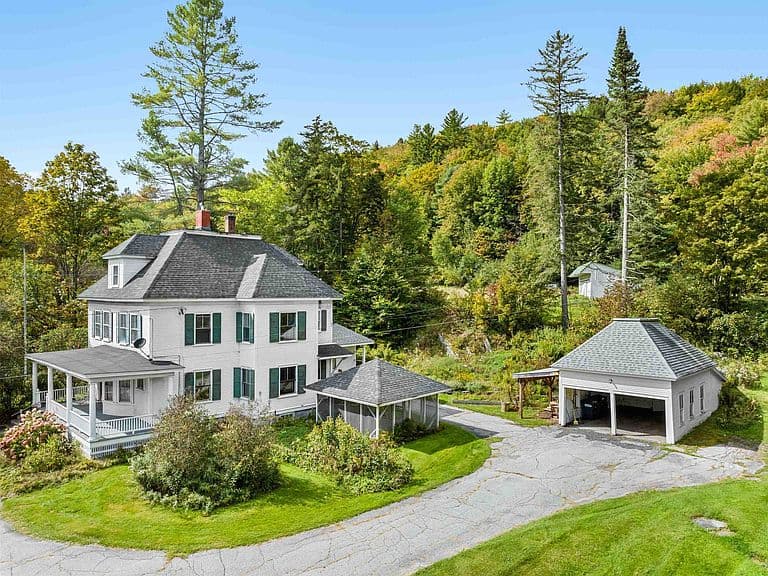 180 Vermont Route 12 photo 1