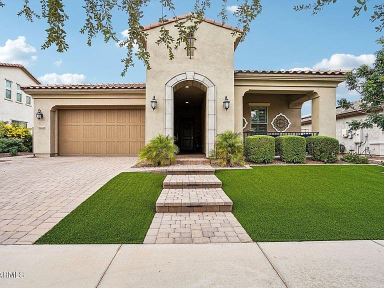 20488 W DELANEY Drive photo 3