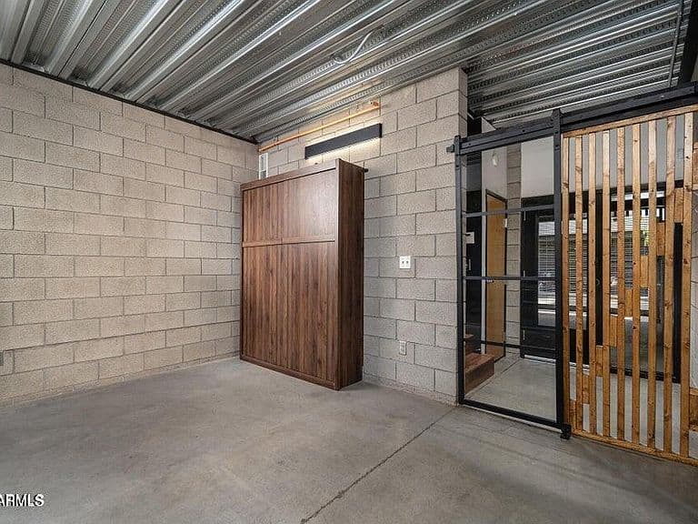 537 E WILLETTA Street #4 photo 5