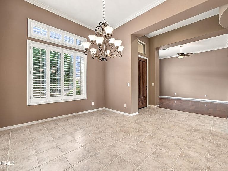 42004 N HARBOUR TOWN Court photo 4