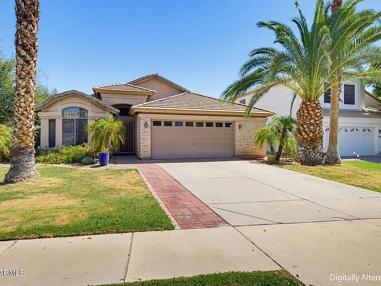 4791 S VISTA Place photo 2