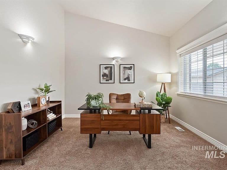 389 W Bosanka Dr photo 4