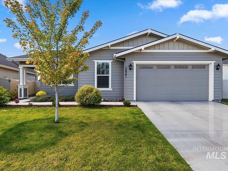12941 S Salerno Ave photo 1