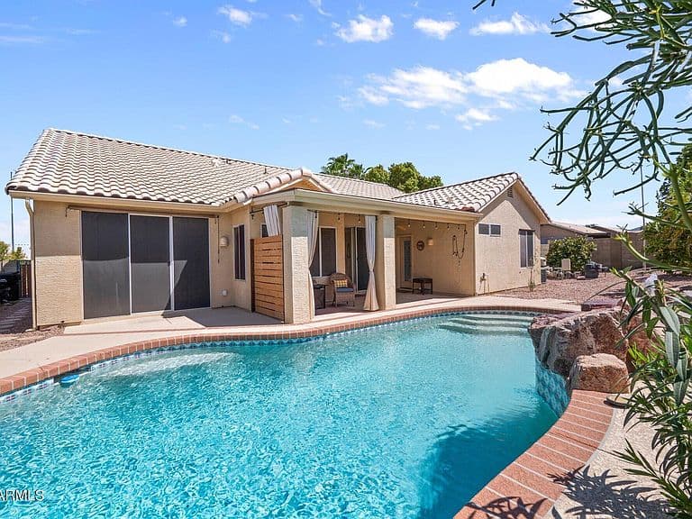 6305 E PALM Street photo 1