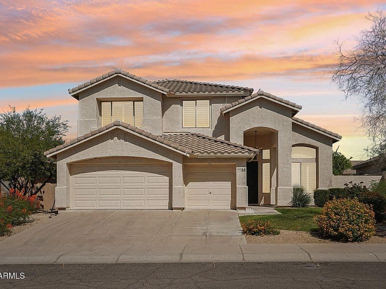 7788 E PHANTOM Way photo 1