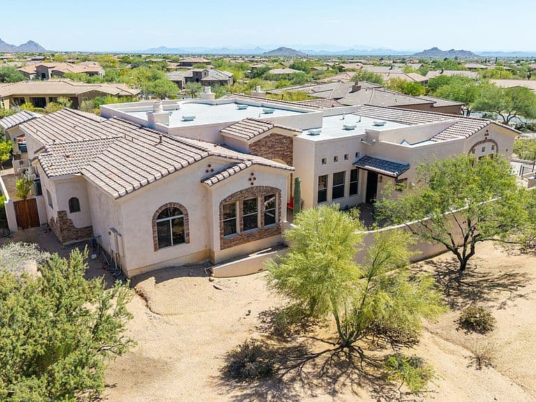 9817 E WINTER SUN Drive photo 2