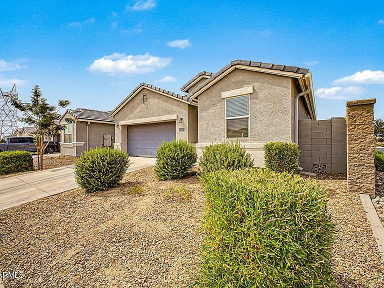 3310 W SEAVER Avenue photo 3