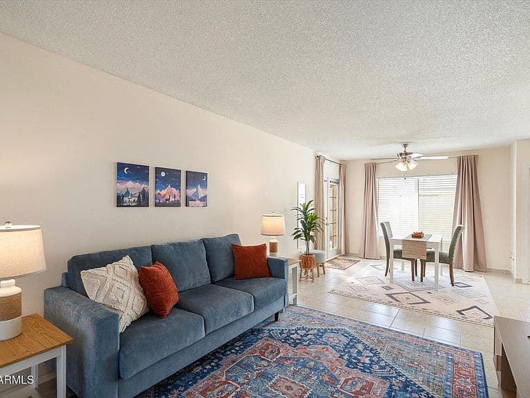 1007 E VILLA MARIA Drive photo 3