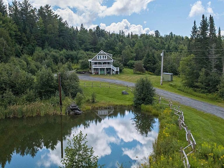 902 Vermont Route 16 photo 3