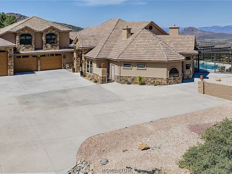 4856 E Buckboard Trail photo 3