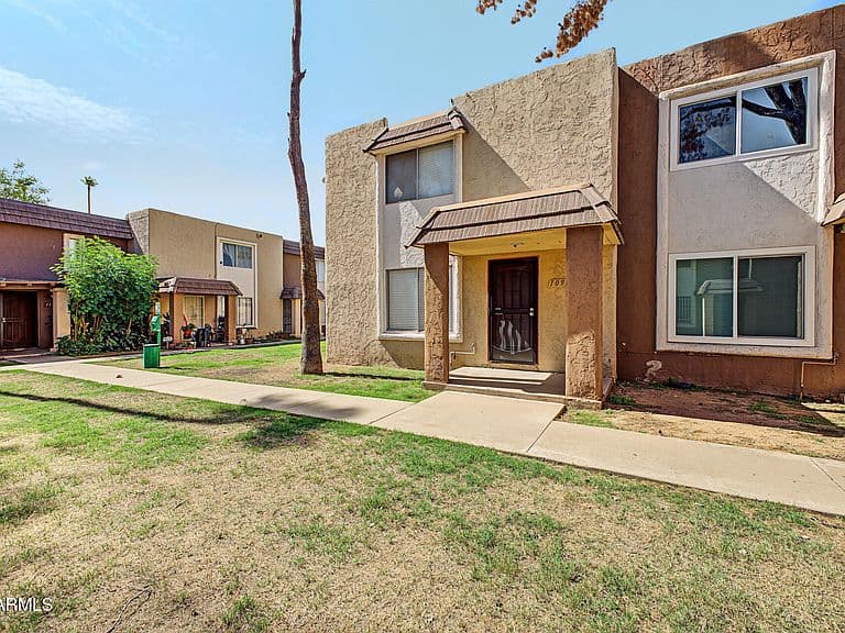 7126 N 19TH Avenue #109 photo 2