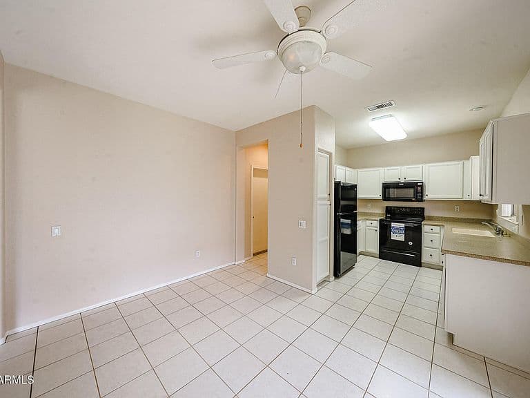13665 W ANTELOPE Drive photo 5