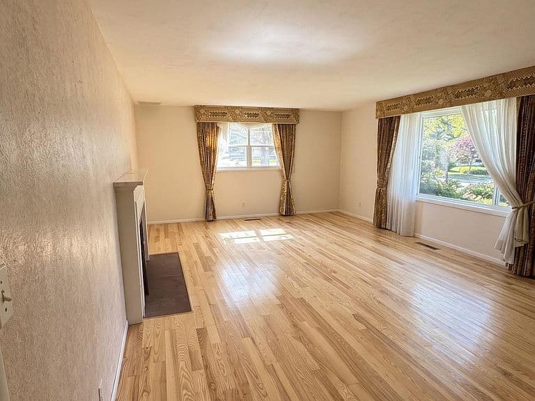 2708 N Redway Rd photo 5