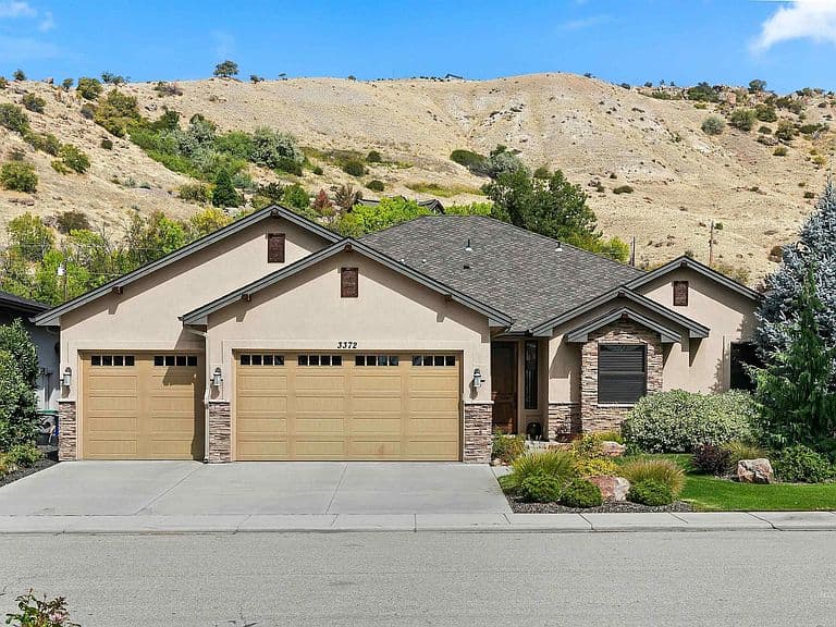 3372 E Parsnip Peak Dr photo 1