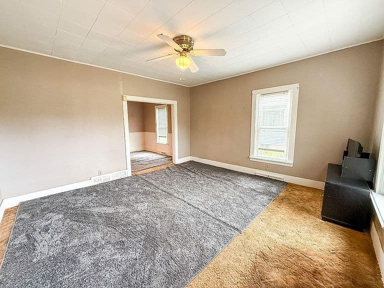 314 Samara Ave photo 4