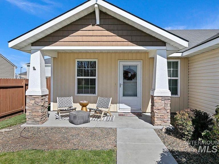9746 W Bigwood Dr photo 5