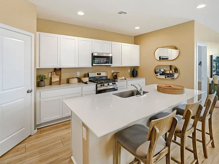 30252 W Palo Brea Way photo 2