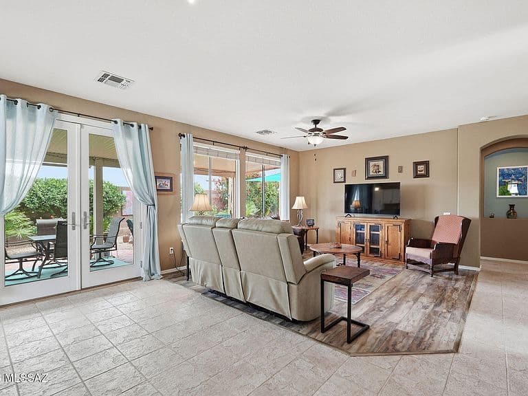 9314 N Desert Mist Ln photo 4
