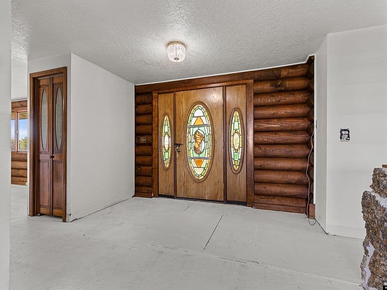 1546 County Road 218 photo 5