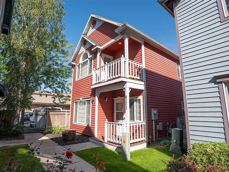 1323 Bridgecourt Way photo 1