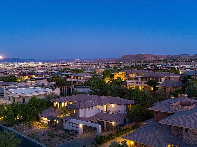 29 Soaring Bird Ct photo 5