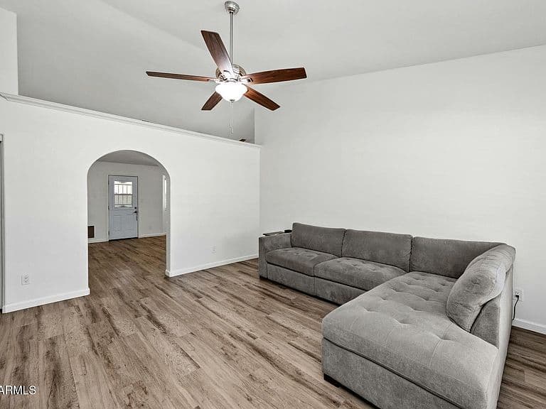 6321 W SIERRA Street photo 3