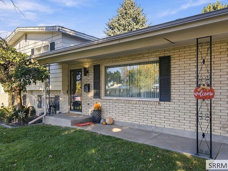 1734 Rainier St photo 4