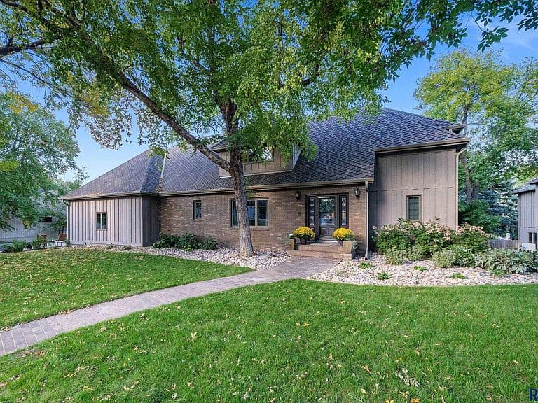 600 E Plum Creek Rd photo 1