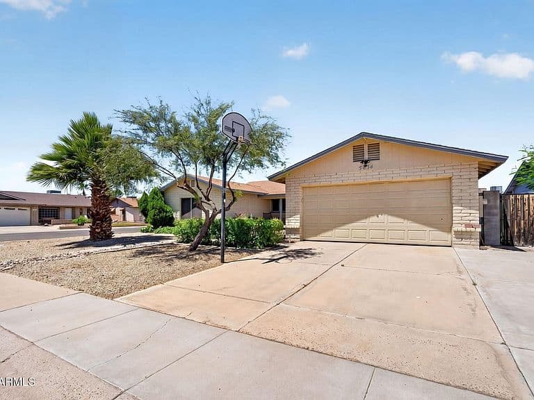 5834 W MESCAL Street photo 3