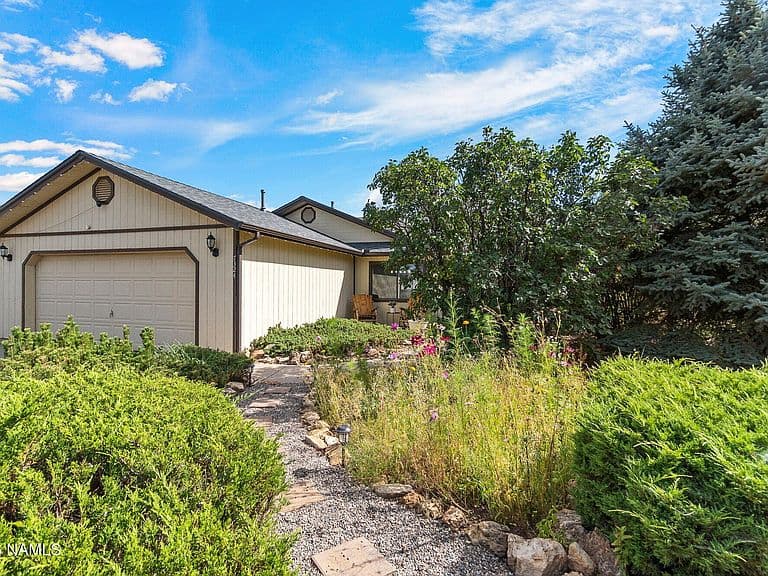 7324 Patriot Dr photo 2