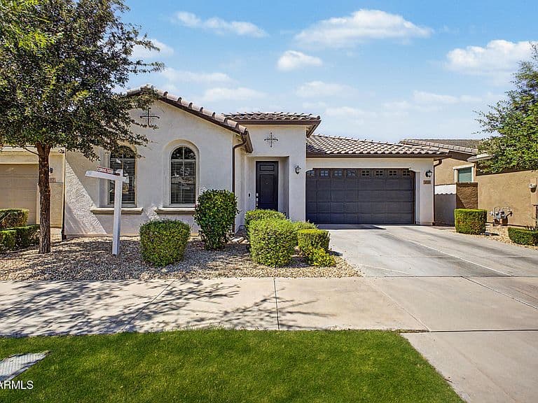 9856 E TILLMAN Avenue photo 2
