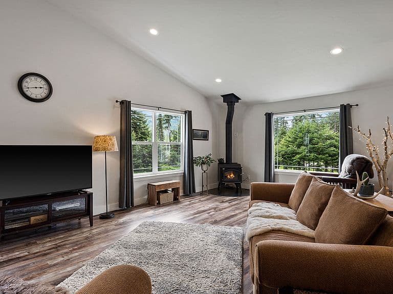 13404 Crescent Moon Dr photo 5