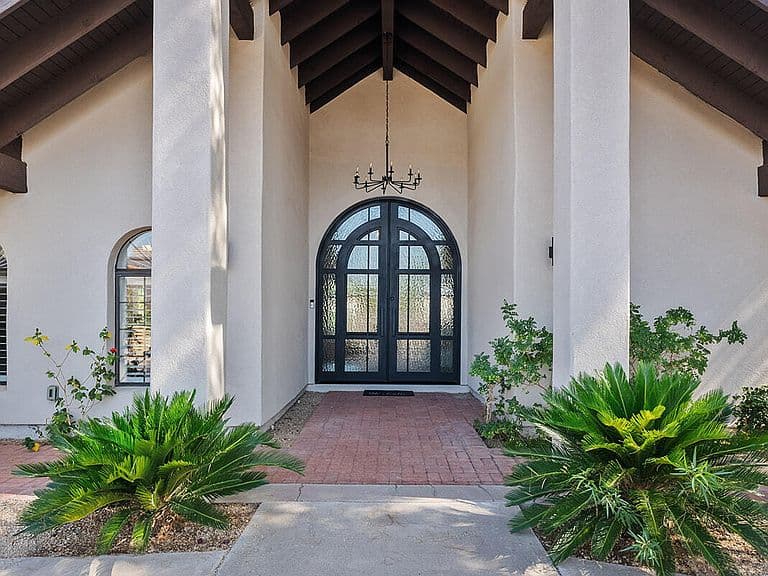 8361 E San Rafael Dr photo 4