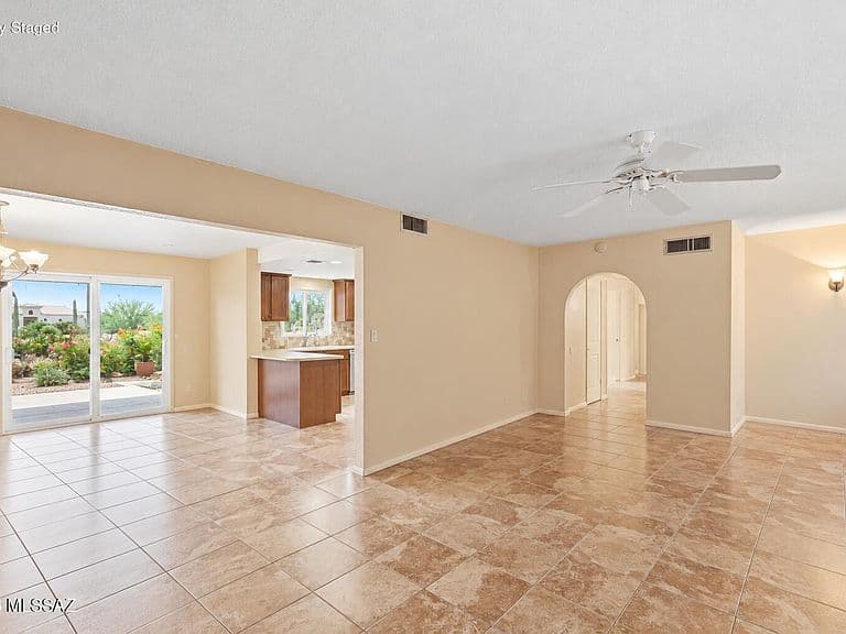 132 E Santa Rebecca Dr photo 3