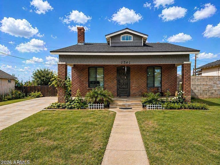 1341 E BRILL Street photo 1