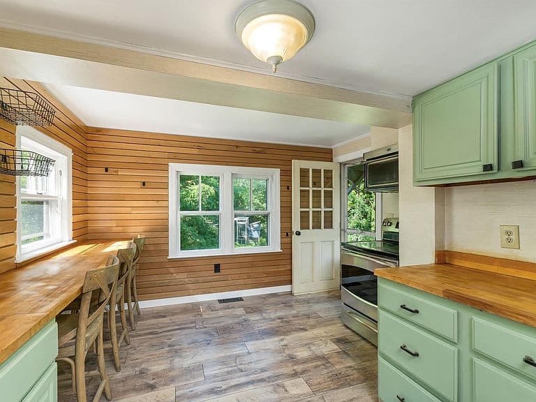 330 Hopkinton Road photo 5