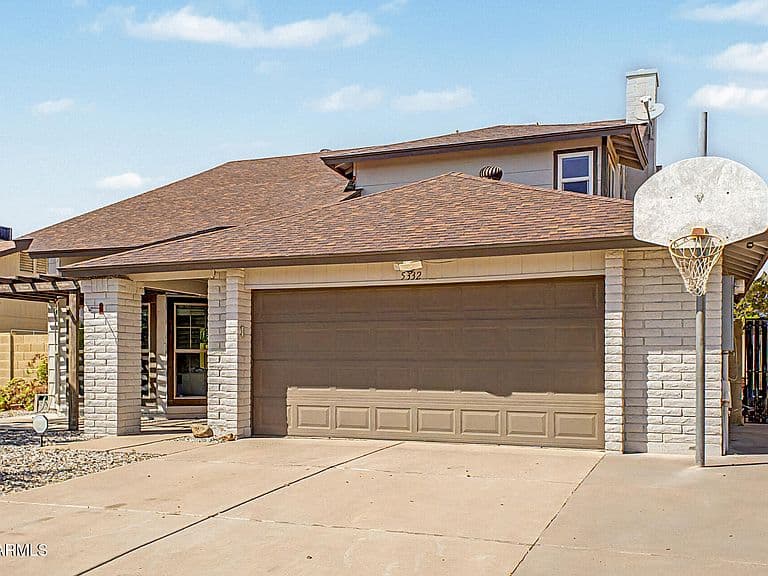 5332 W POINSETTIA Drive photo 2
