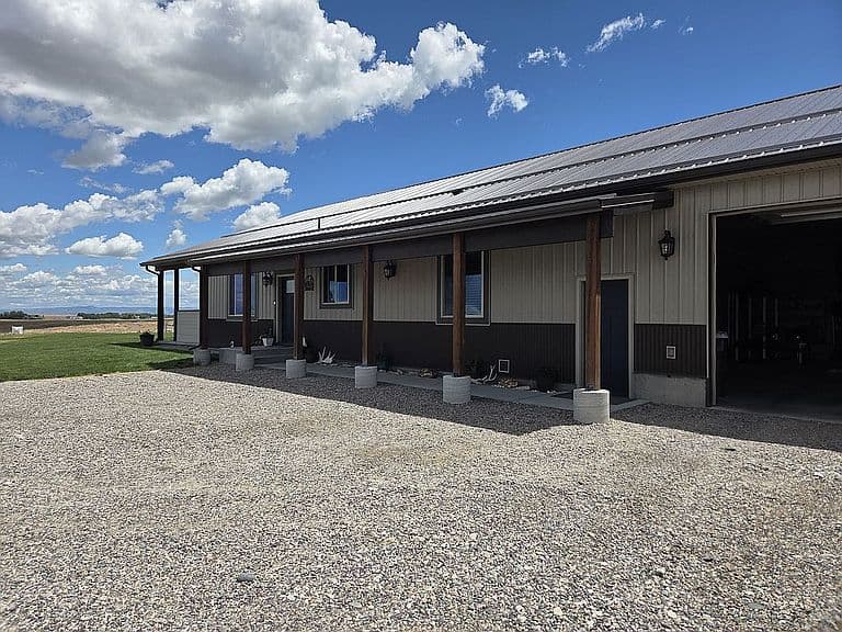 647 N 1300 W photo 3