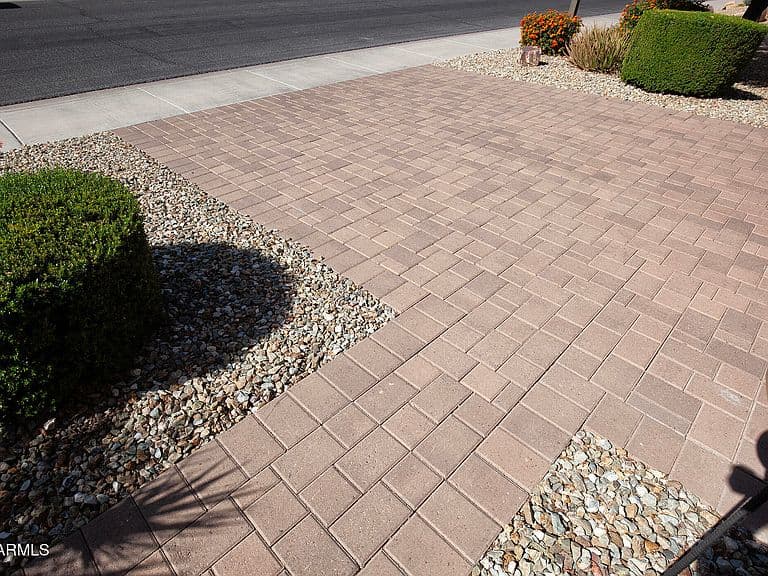 26964 W ORAIBI Drive photo 3