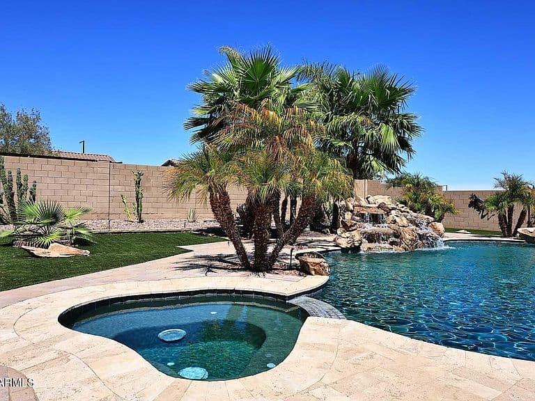 18182 W LAS PALMARITAS Drive photo 2