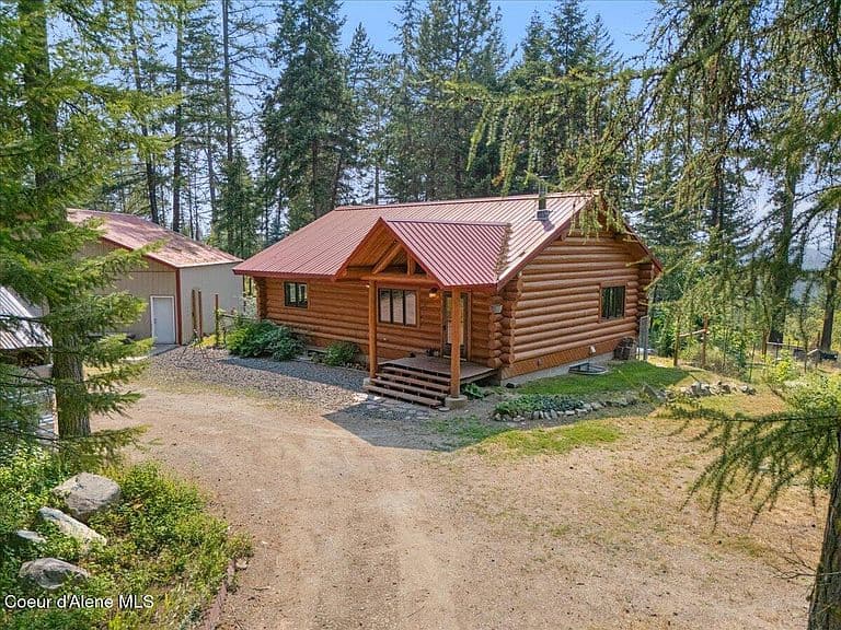 1040 Salee Creek Rd photo 1