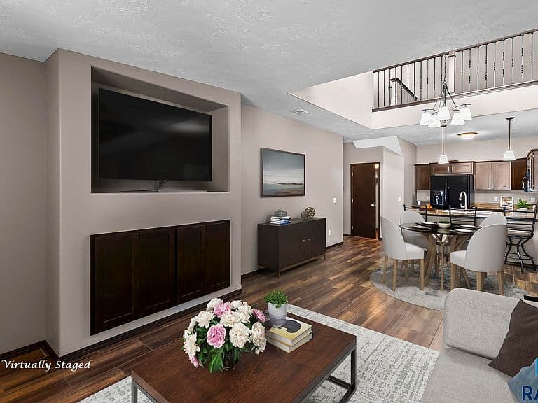 2905 E Indigo Pl photo 3