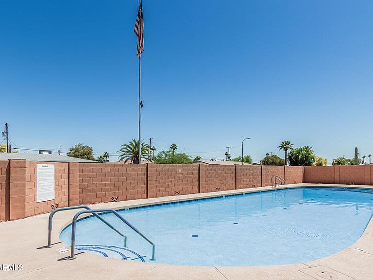 5717 E ADOBE Road photo 5
