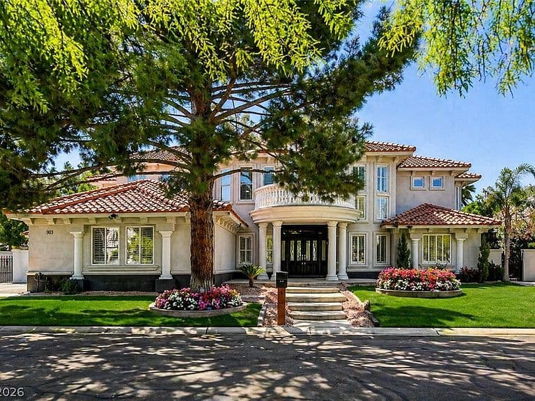 3465 Pama Ln photo 1