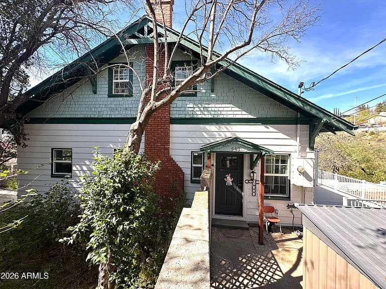 543 E Mesquite Street photo 1