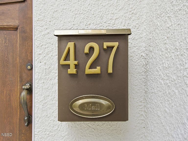 427 W 7th Ave photo 5