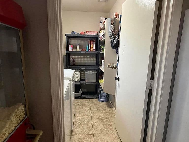 79 S CENTRAL Avenue photo 5