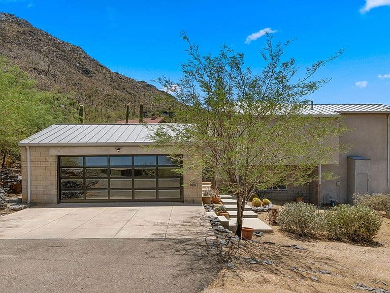 6035 E CARRIAGE Drive photo 4