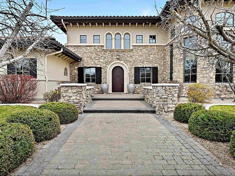1810 N Valle Bello Way photo 2