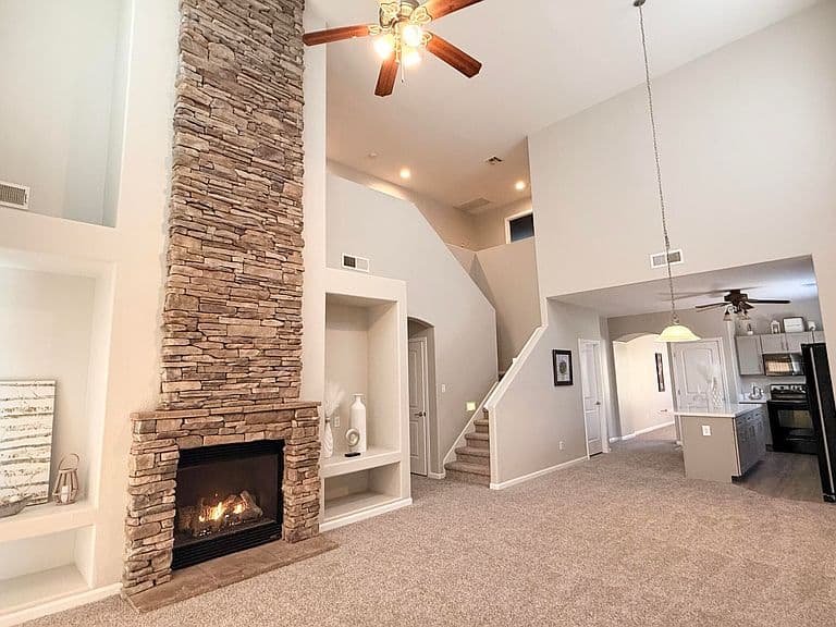 44445 W MCCLELLAND Drive photo 5